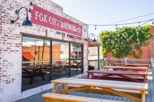 fox city brewing company brewpub patio